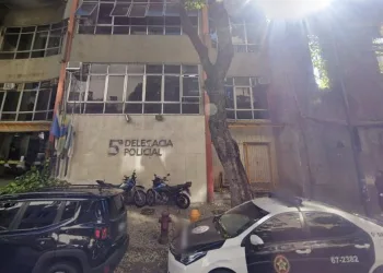Homem Suspeito de Dopar Esposa e Filho de 1 Ano em Caso de Violência Doméstica