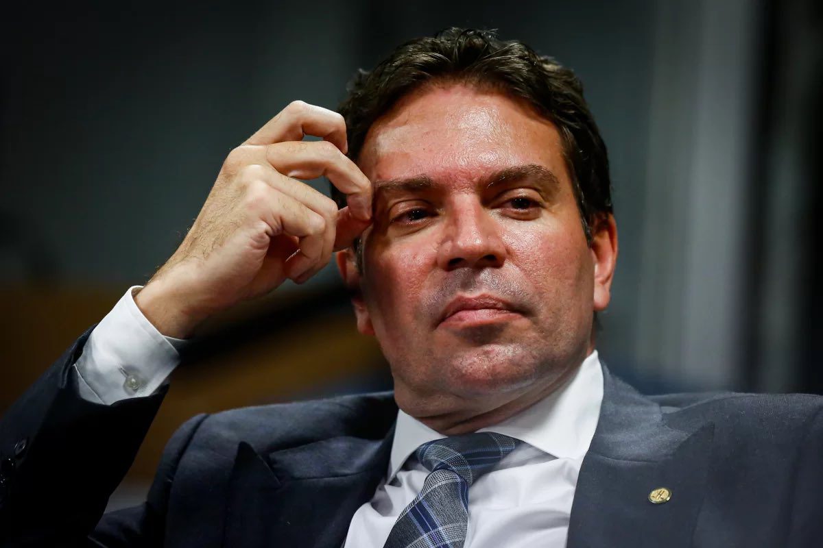 Divisão no PL: O Futuro Incerto da Candidatura de Ramagem para a prefeitura do RJ 