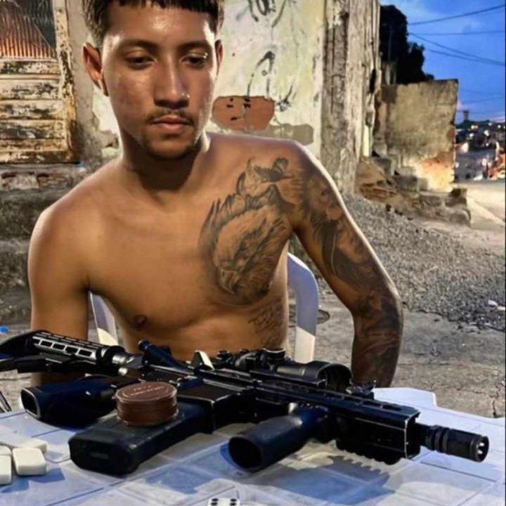 Traficante “Índio da Bahia” Morto por Sniper do BOPE no Complexo da Penha