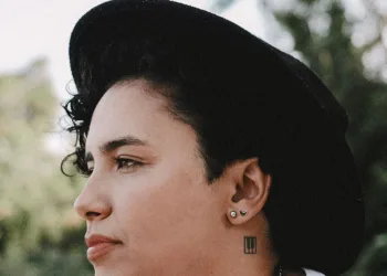 Cantora Ingrid Müller é a atração desta semana do “West Musical”