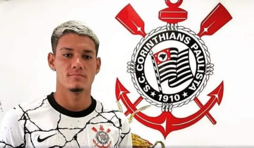 Jovem morre após encontro da intimo com jogador do Corinthians