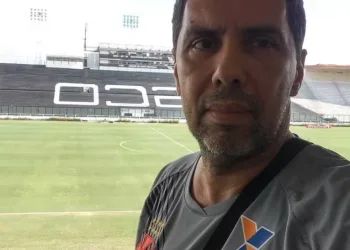 Torcedor Influenciador do Vasco da Gama Encontrado Morto dentro do carro no RJ