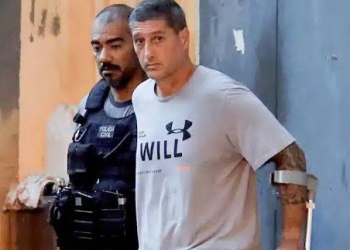 Ex-PM Ronnie Lessa condenado a 6 anos e 8 meses de prisão por contrabando de peças de fuzis