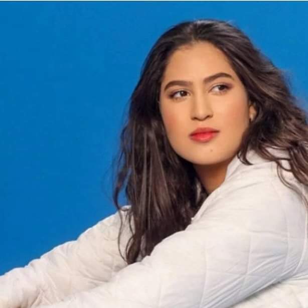Jovem atriz e modelo Kamylla Cristina Rosa de Oliveira, 22 anos, morre em trágico acidente
