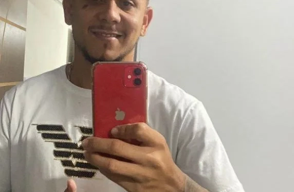 JOVEM ACABA DE SER EXECUTADO NO RJ