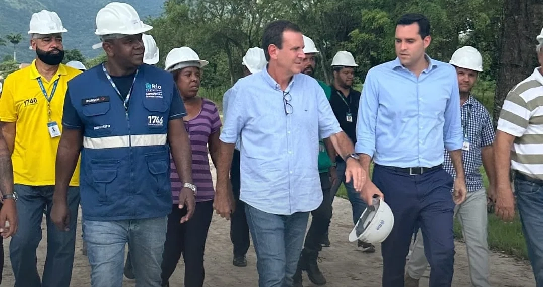 Prefeito do Rio, Eduardo Paes, vistoria obras do Parque Realengo Susana Naspolini