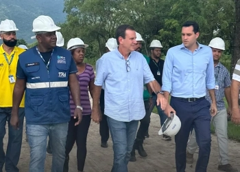 Prefeito do Rio, Eduardo Paes, vistoria obras do Parque Realengo Susana Naspolini