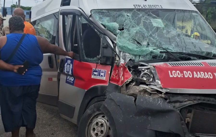 Acidente Fatal: Van causa tragédia em Santa Cruz