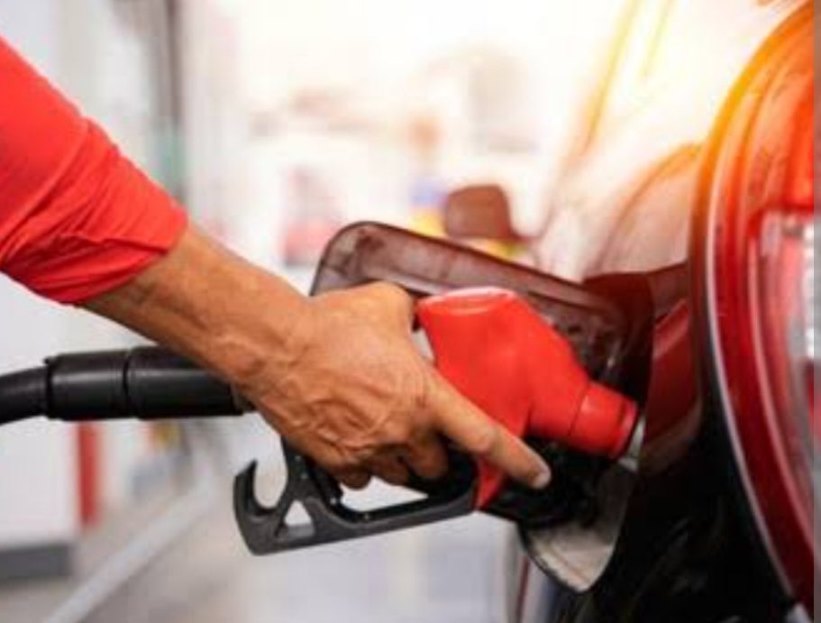 Preparem o Bolso: Combustíveis e Gás de Cozinha Mais Caros a Partir de Hoje A partir desta quinta-feira (1º),