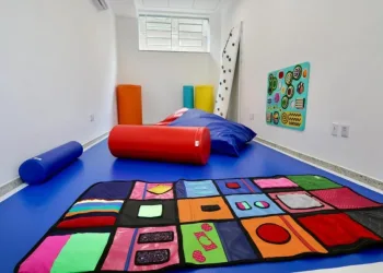 Prefeitura inaugura centro especializado para pessoas com autismo