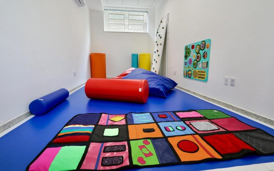 Prefeitura inaugura centro especializado para pessoas com autismo