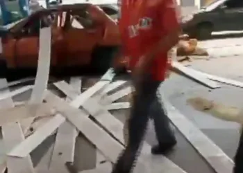 Urgente!! Carro explode em posto de gasolina em Campo Grande