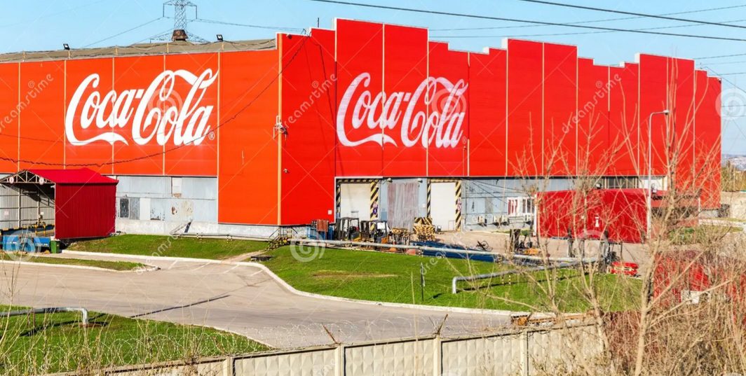 Coca cola está precisando de auxiliar de serviços gerais, repor mercadorias, auxiliar de pátio, conferente – R$ 1.653,20 – escala 5×2