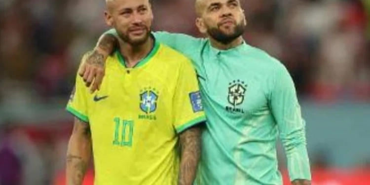 Escândalo: Neymar Pagou Oitocentos Mil Reais para Diminuir Pena de Daniel Alves, Acusado de Estupro