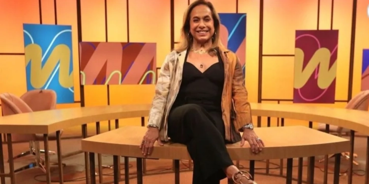 Cissa Guimarães Nova apresentadora do programa sem sensura