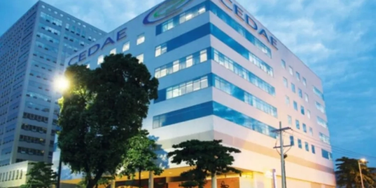 Cedae faz compra emergencial de 31,2 mil medidores, mas restringe acesso ao processo