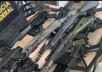 PF apreende arsenal de guerra e grande quantia em dinheiro na Operação Lesa Pátria