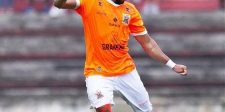 Lateral Esquerdo Italo Silva, Destaque do campeonato carioca é Transferido para o Al-Hussein