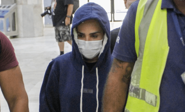 Wanessa aparece “disfarçada” e cercada por seguranças após sua expulsão do BBB24; confira os detalhes