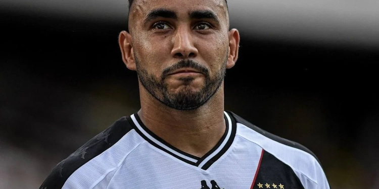 Torcida do Vasco Encantada com Dimitri Payet