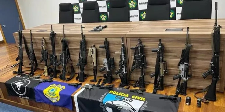 ( atualização) Polícia Rodoviária Federal prende 15 milicianos numa operação em Campo Grande