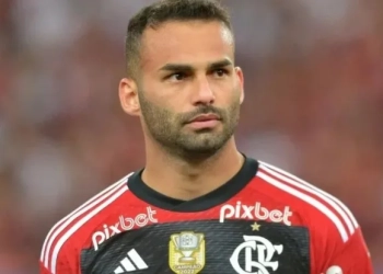 Internacional anuncia a contratação de Thiago Maia, ex-Flamengo