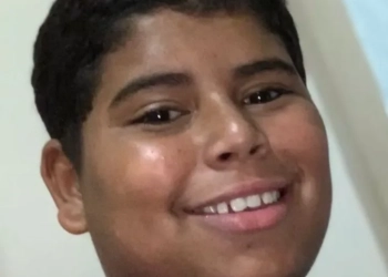 Traficantes executam menino de 14 anos  numa comunidade do Rio