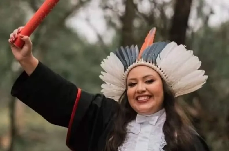 Morre jovem advogada que teve 30% do corpo queimado em restaurante