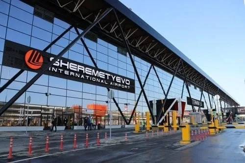 Alarme de Bomba em Aeroporto de Moscou Aciona Resposta Imediata das Autoridades