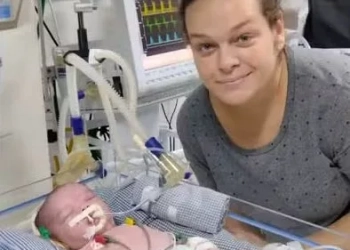 Não Sabia que Estava Grávida Até o Bebê Decidir Dar o Ar da graça