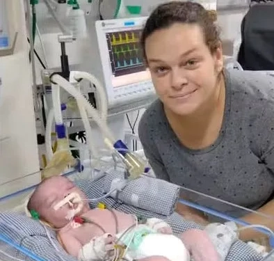 Não Sabia que Estava Grávida Até o Bebê Decidir Dar o Ar da graça