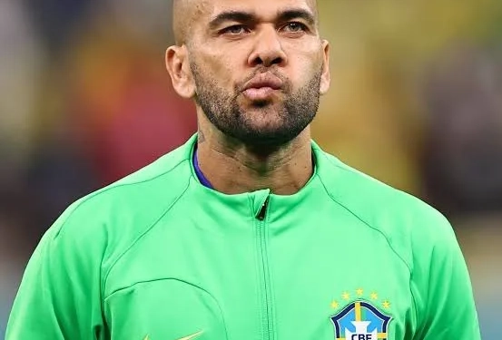 CHOQUE E POLÊMICA: Revista Brasileira Paga Fiança de Daniel Alves Para Garantir algo exclusivo