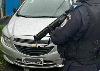 Policia recupera carro roubado em Campo Grande
