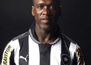 Curiosidades sobre as exigências de Seedorf ao chegar no Botafogo
