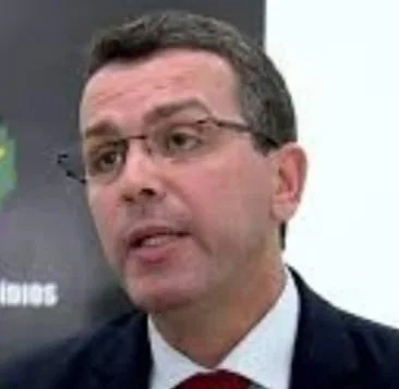 O Contraste Chocante: Delegado Evangélico Acusado Como “Mentor Intelectual” no Caso Marielle Franco