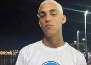 ( video) Jovem morre atingido por um raio em praia do RJ