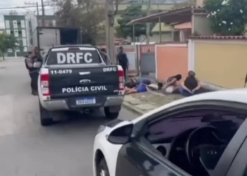 ( video) No dia da mulher, polícia civil prende milicianas na Zona Oeste