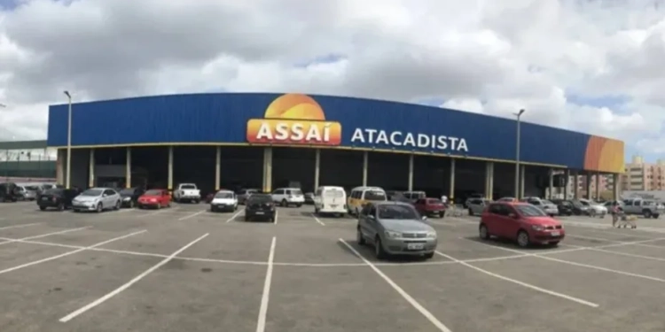 Assaí atacadista está precisando Atendente de Loja, Auxiliar de Cozinha, Caixa, Aprendiz – 1.786,30 – com e sem experiência