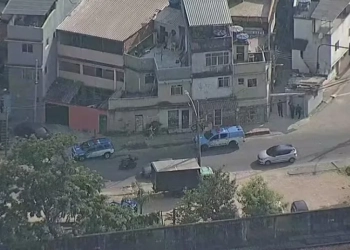 Mulher é feita refém pelo marido em comunidade do RJ