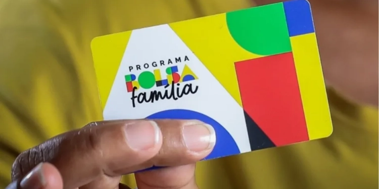 Mais de 20,8 milhões de Famílias Beneficiadas pelo Bolsa Família em Março: Investimento do Governo Federal Chega a R$ 14,1 Bilhões
