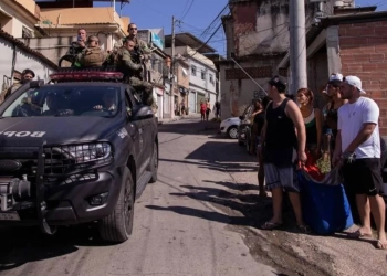 Operação Policial em comunidade na Zona Oeste Visa Repressão ao Crime Organizado