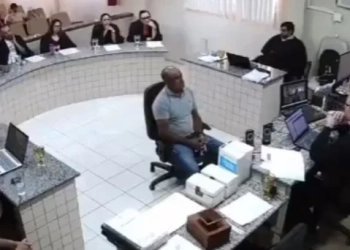 ( Video) Justiça com as Próprias Mãos: O Dia em que o Tribunal de Recife se Tornou Palco de Vingança