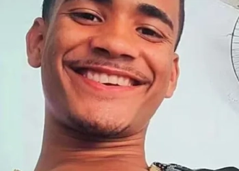 Jovem DJ Promissor Brutalmente Assassinado em Frente de Casa no Rio