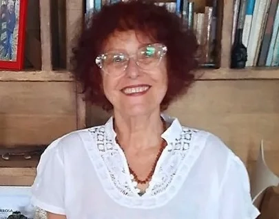 Justiça Libera Donos dos Pitbulls que Desfiguraram Escritora em Saquarema