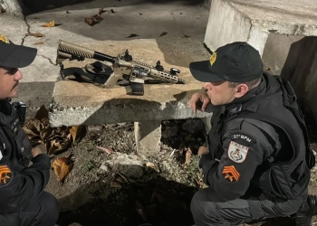 Policia apreende armamento de guerra em Santa Cruz