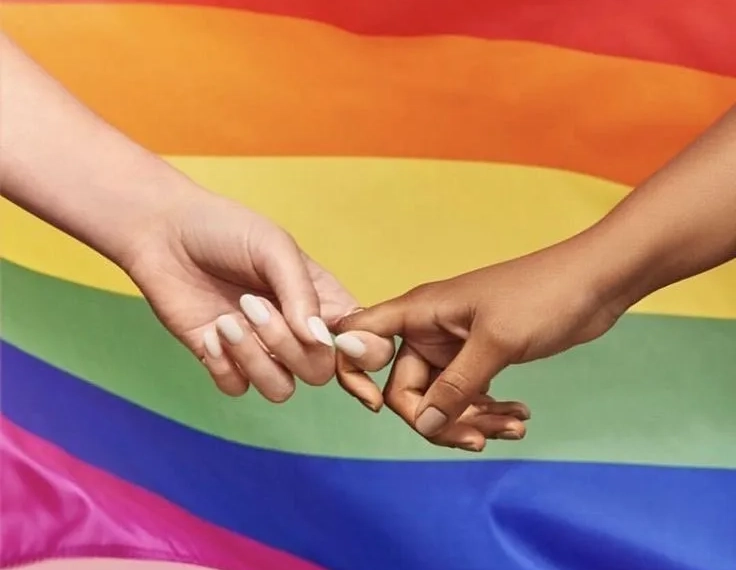 Legislação Drástica no Iraque: Aprovada a Criminalização das Relações Homossexuais e Restrições à Identidade de Gênero