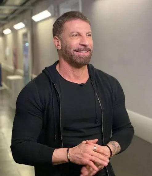 Pedrinho Busca Apoio Político para Resolver Impasse Contratual com Vasco