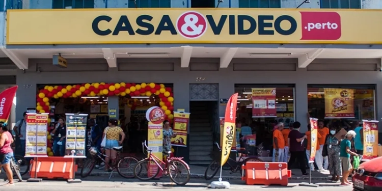 Casa&Vídeo está precisando de : auxiliar de serviços gerais, caixa, estágio – R$ 1.568,30 – com e sem experiência ….