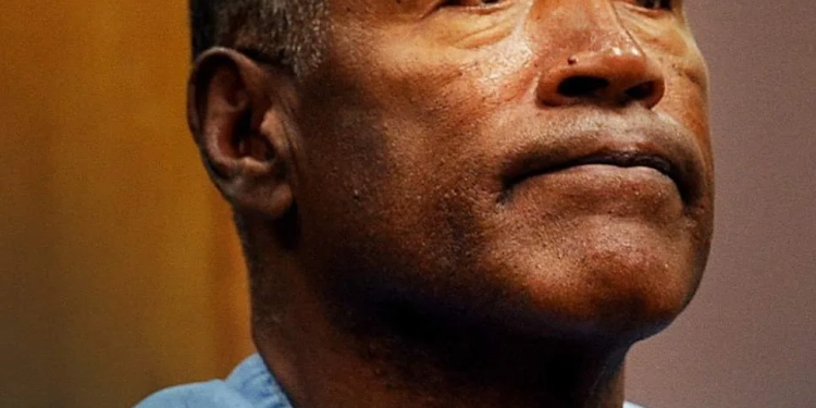 O.J. Simpson, Ícone do Futebol Americano, Morre aos 75 Anos Vítima de Câncer