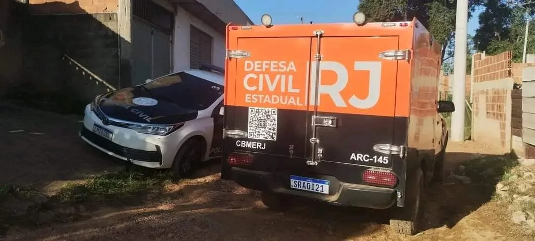 Tragédia no Rio: Homem é Assassinado ao Tentar Salvar Vizinha de Ataque